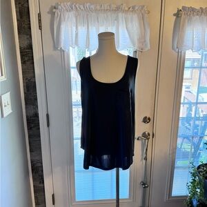 Isle Apparel Tank Top SZ LG‎
